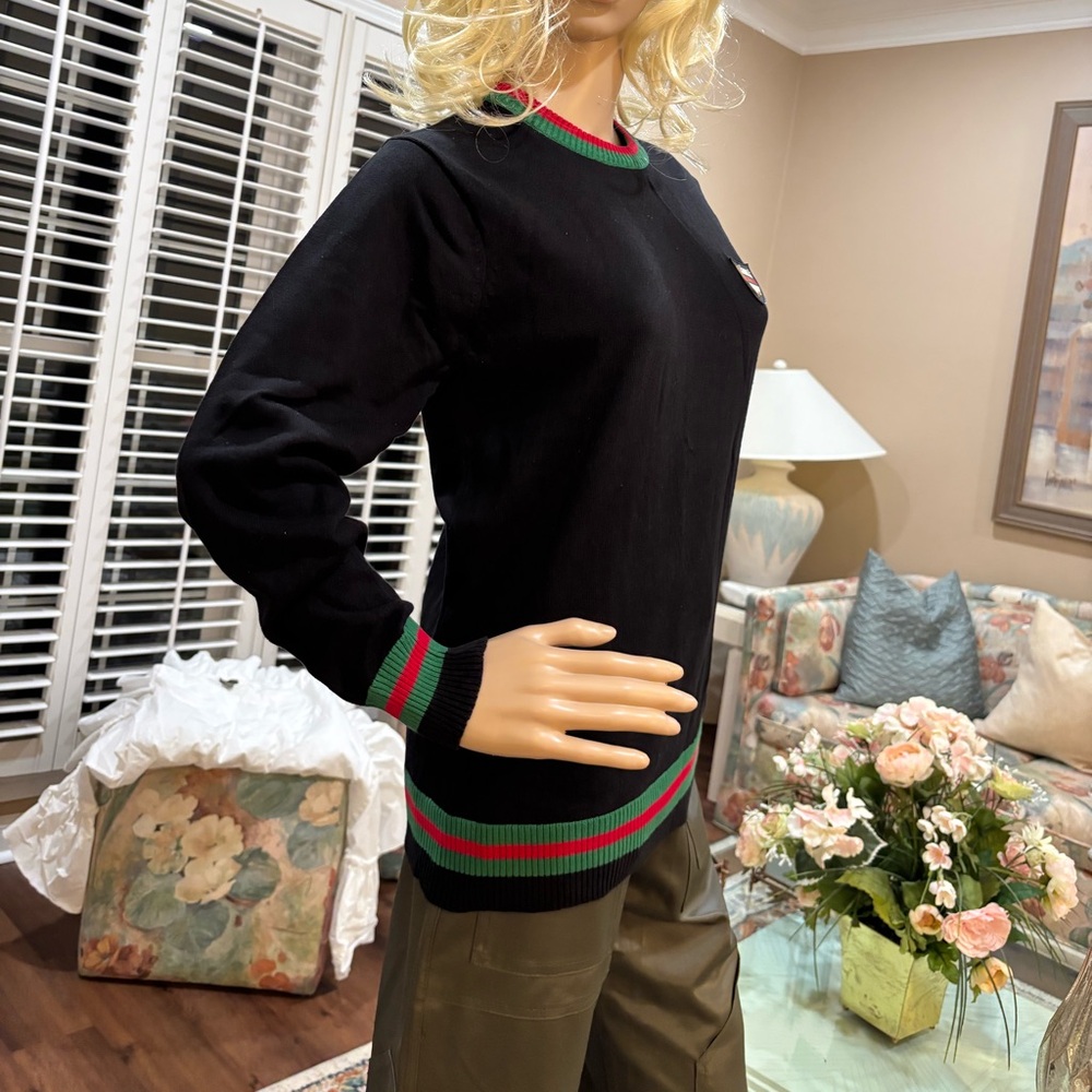WOW!! Gucci Navy Blue Knit Top with Red & Green Shield Patch. Stunning!!! - Picture 2 of 7